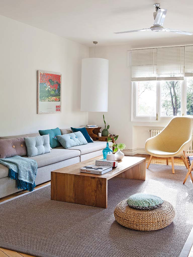 Living room, Furniture, Room, Interior design, Property, Coffee table, Home, Floor, Table, House, 