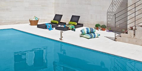 Una casa familia con piscinaUna casa familia Una casa familia con piscina