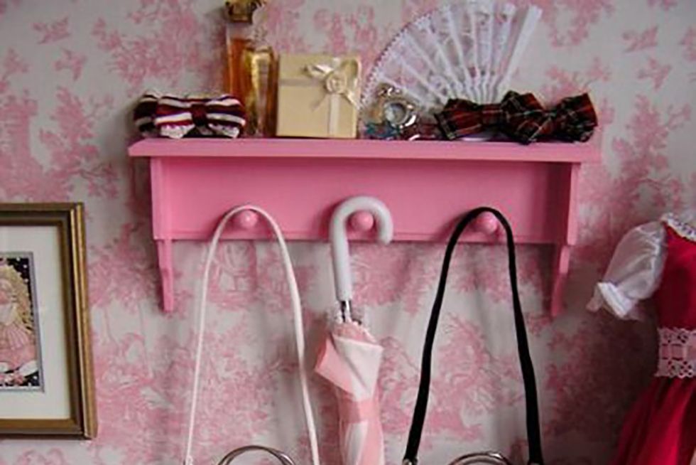 Pink, Shelf, Handbag, Room, Bag, Furniture, Material property, Fashion accessory, Shelving, Shoe, 