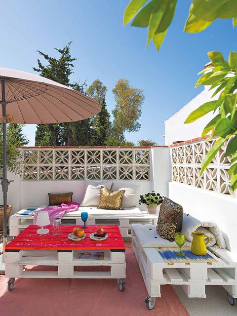 Table, Furniture, Couch, Coffee table, Outdoor furniture, Shade, Outdoor table, Living room, studio couch, Home, 