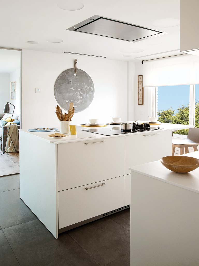 Room, Countertop, Furniture, Interior design, Property, Floor, Kitchen, Tile, Ceiling, Cabinetry, 
