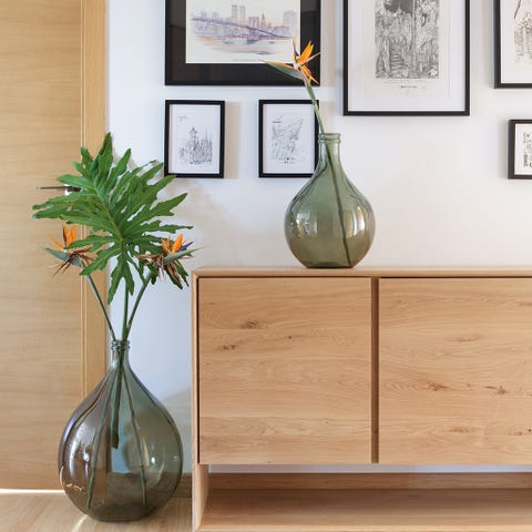 Furniture, Vase, Table, Room, Floor, Interior design, Wood, Flooring, Plant, Shelf, 