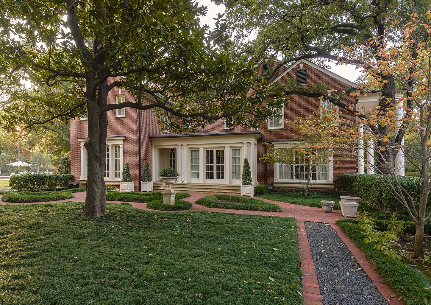 Home, Property, House, Real estate, Estate, Building, Residential area, Tree, Architecture, Neighbourhood, 