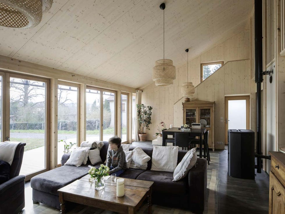 Room, Property, Ceiling, Interior design, Building, Living room, Furniture, House, Table, Floor, 