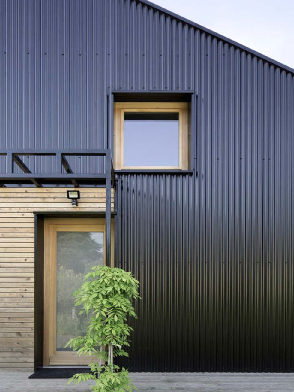 House, Siding, Facade, Architecture, Property, Home, Building, Wall, Wood, Real estate, 