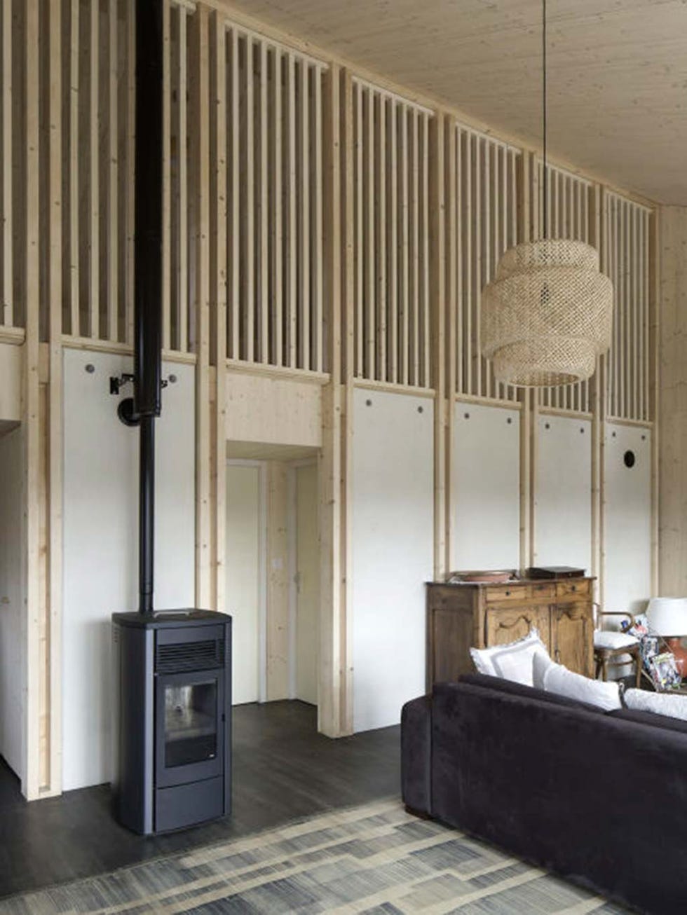 Room, Interior design, Furniture, Property, Building, Ceiling, Wall, House, Floor, Architecture, 