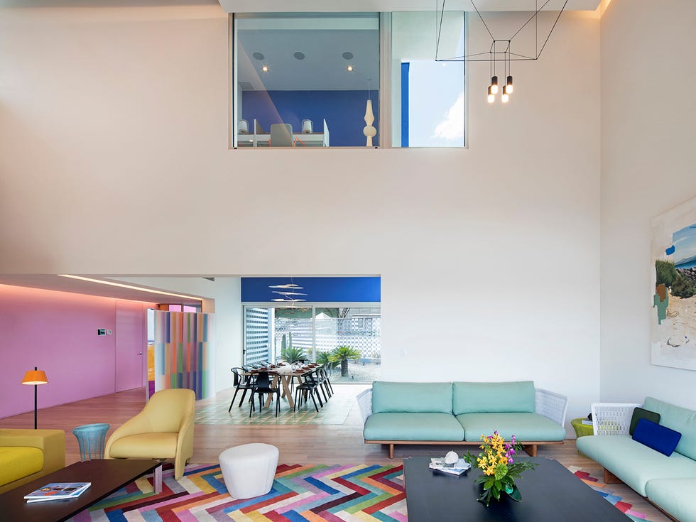 Casa moderna de colores: Salón comedor