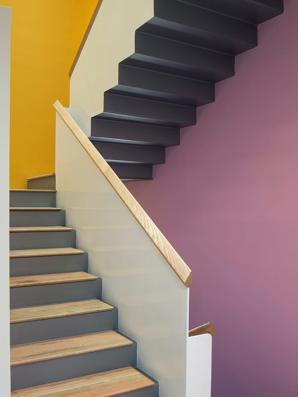 Casa moderna de colores: Escalera
