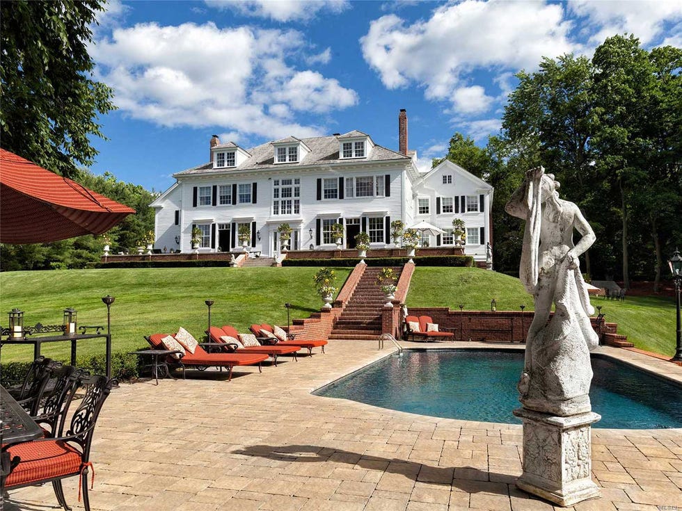 Property, House, Estate, Building, Home, Mansion, Real estate, Swimming pool, Sky, Vacation, 
