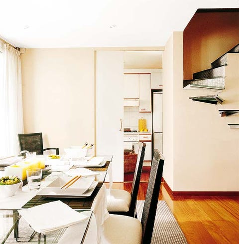 Interior design, Room, Floor, Flooring, Table, Tablecloth, Ceiling, Interior design, Fixture, Chair, 