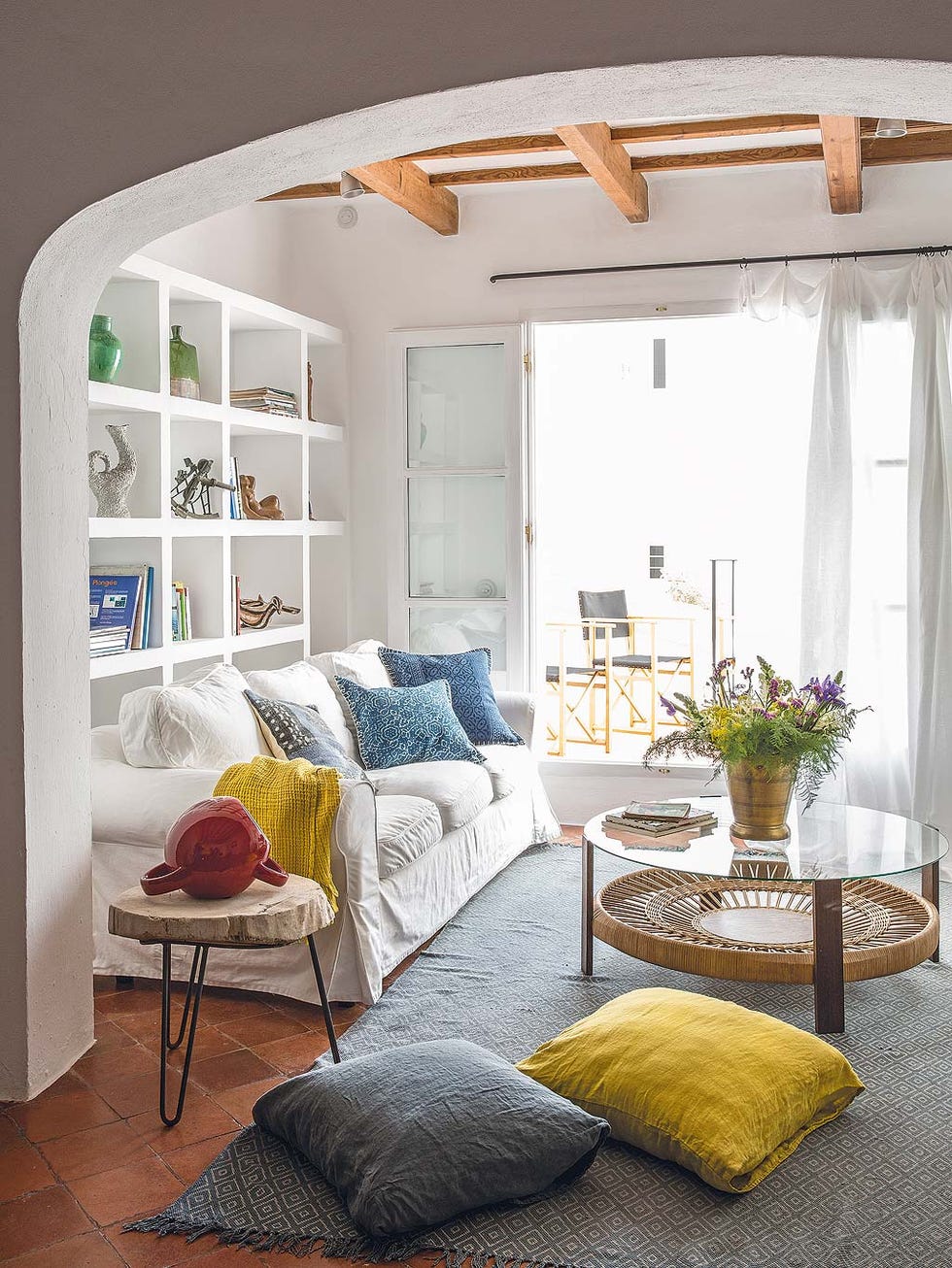 Furniture, Room, White, Interior design, Living room, Bed, Blue, Property, Ceiling, Bedroom, 