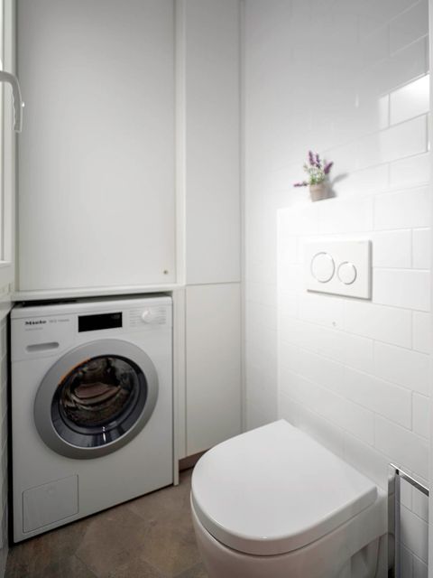 Product, Washing machine, Property, Clothes dryer, White, Floor, Major appliance, Wall, Purple, Laundry room, 