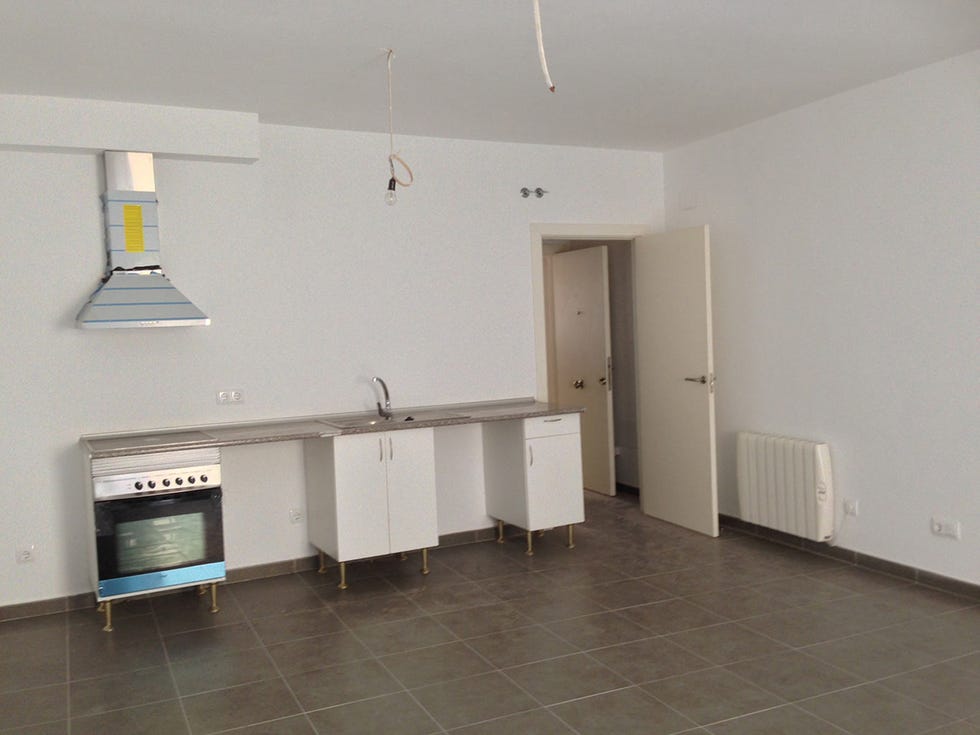 Property, Room, Floor, Ceiling, Building, House, Real estate, Loft, Interior design, Flooring, 