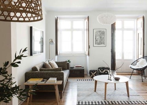 Room, Furniture, Living room, Interior design, White, Property, Ceiling, Floor, Building, Table, 