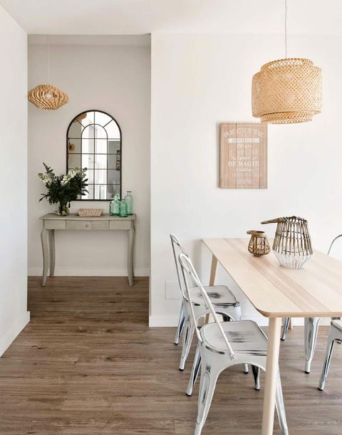 Room, Floor, Furniture, Dining room, Interior design, Property, Table, Wood flooring, Wall, Yellow, 