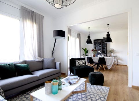 Living room, Room, Interior design, White, Furniture, Property, Coffee table, Couch, Table, Ceiling, 