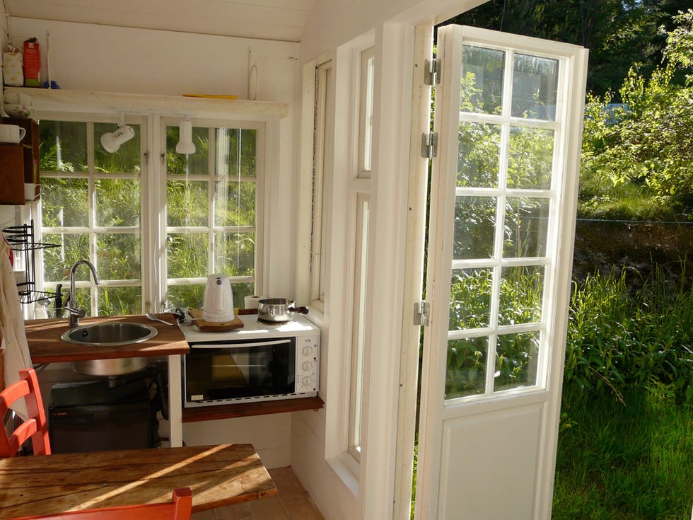 Property, Room, Building, Window, House, Door, Home, Furniture, Interior design, Architecture, 
