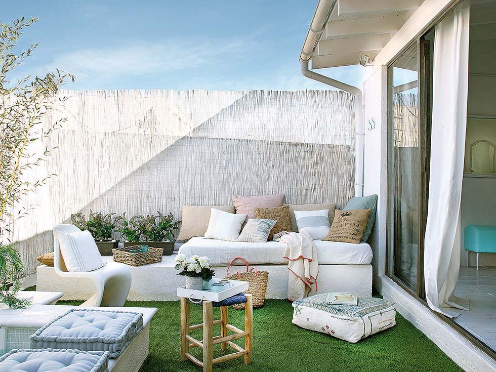 Furniture, Room, Property, Interior design, Living room, House, Home, Building, Wall, Patio, 