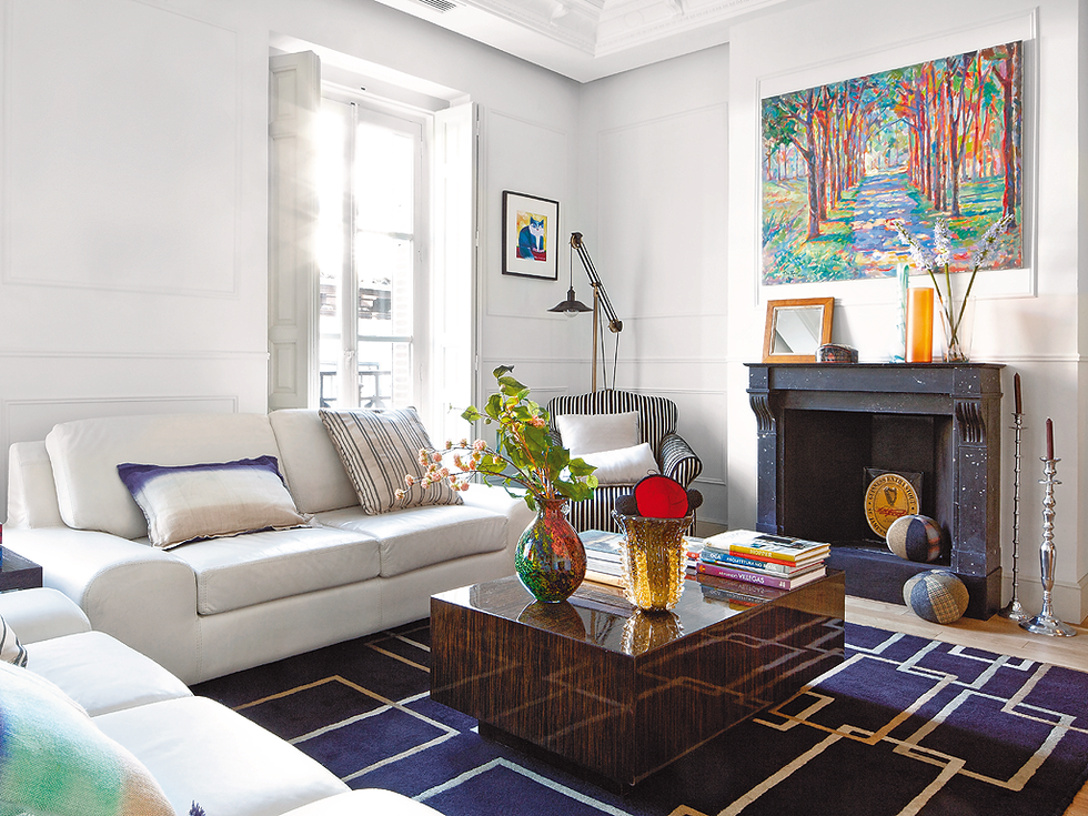 Blue, Interior design, Room, Green, Living room, Floor, Home, Wall, Flooring, Couch, 