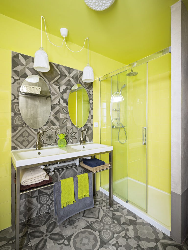 Room, Interior design, Floor, Flooring, Ceiling, Wall, Light fixture, Tile, Interior design, Fixture, 