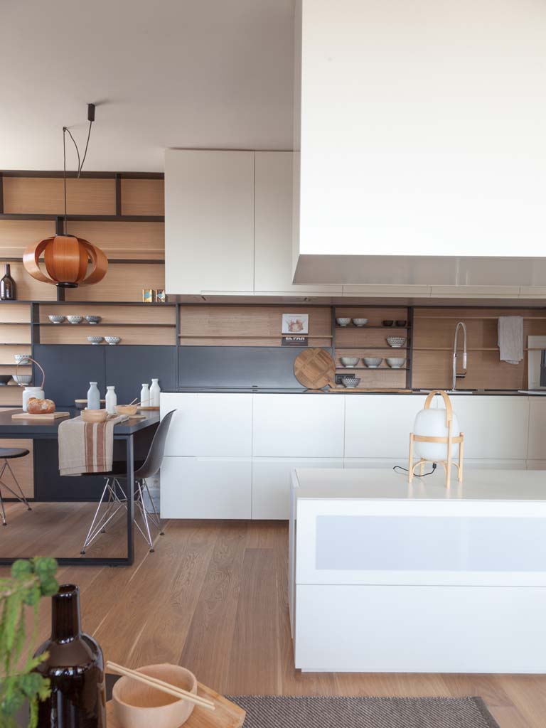 Room, Interior design, Floor, Plumbing fixture, Countertop, Flooring, Wall, Interior design, Cabinetry, Tile, 