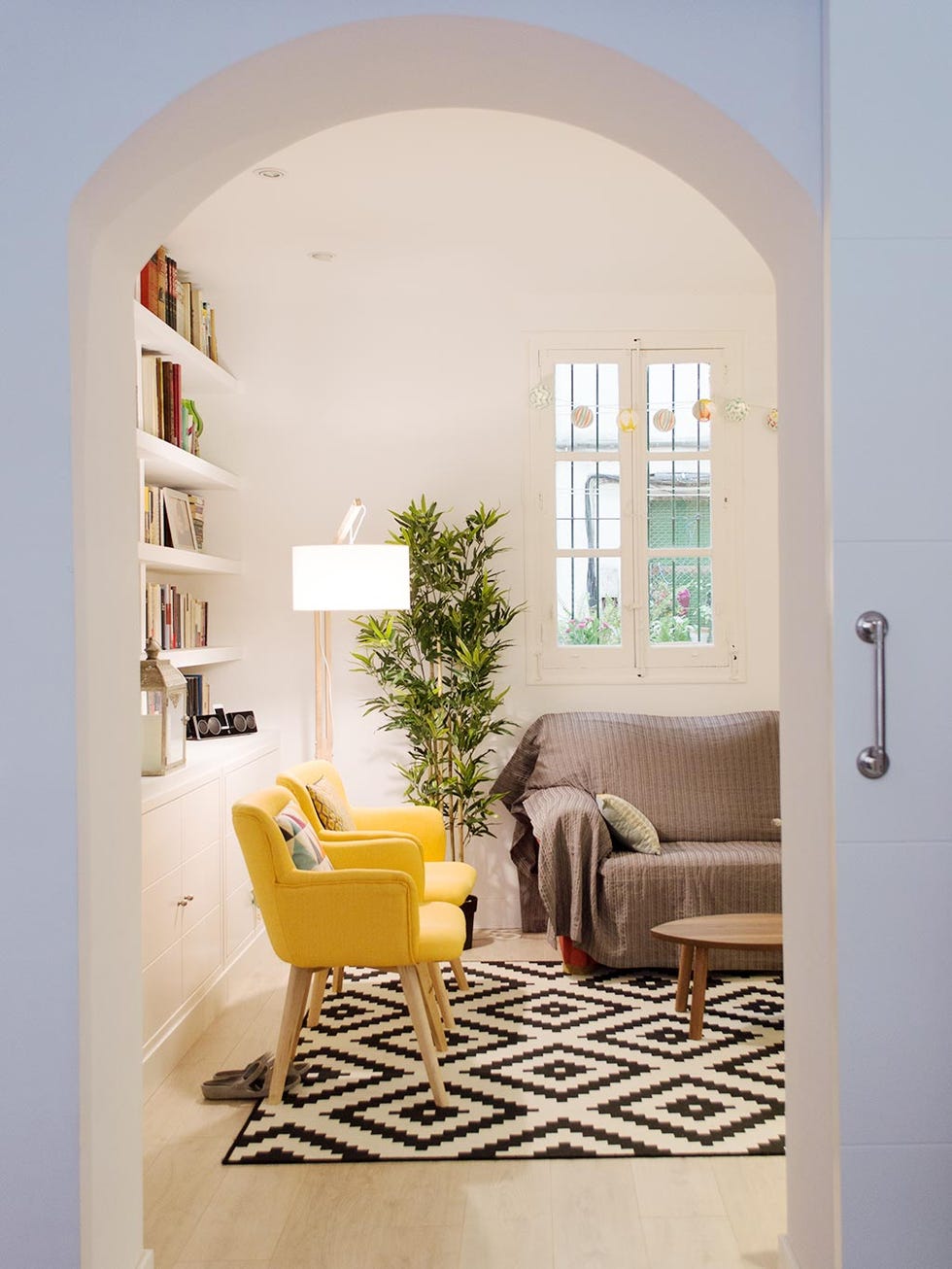 Room, White, Yellow, Furniture, Interior design, Living room, Property, House, Home, Building, 
