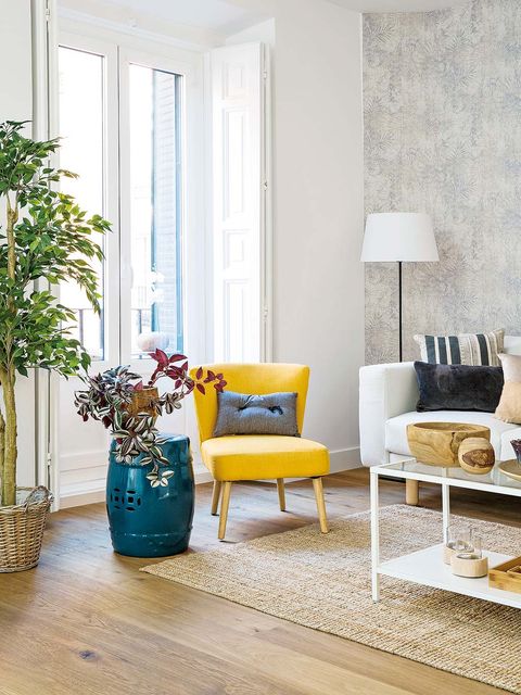 Living room, Room, Furniture, Blue, Interior design, Yellow, Floor, Property, Coffee table, Home, 