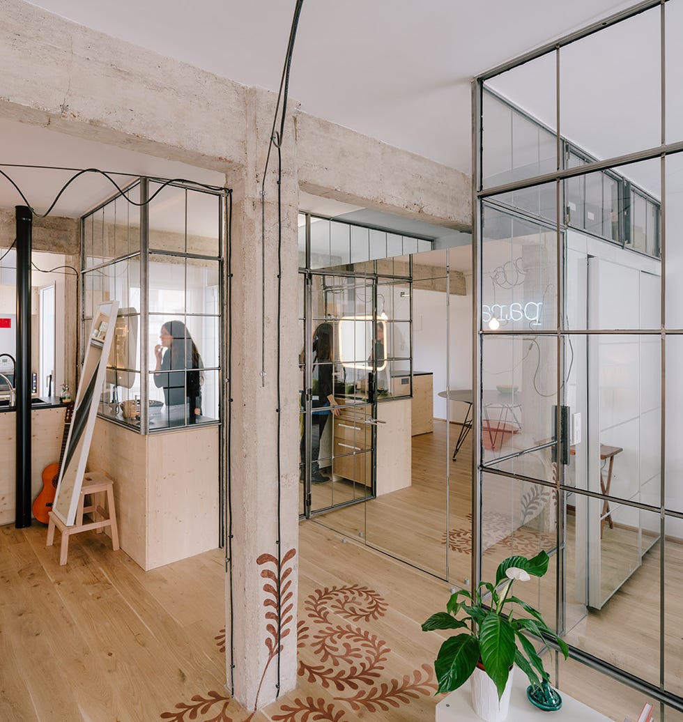 Interior design, Building, Ceiling, Wall, Room, Floor, Architecture, Glass, Loft, Material property, 