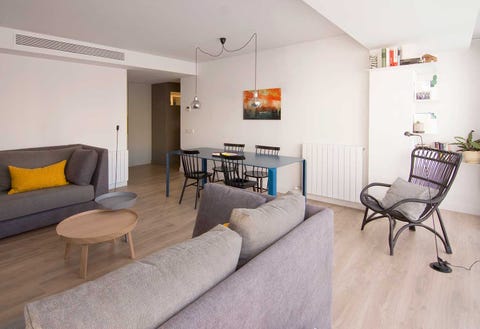 Room, Property, Furniture, Living room, Interior design, Real estate, Building, House, Floor, Table, 
