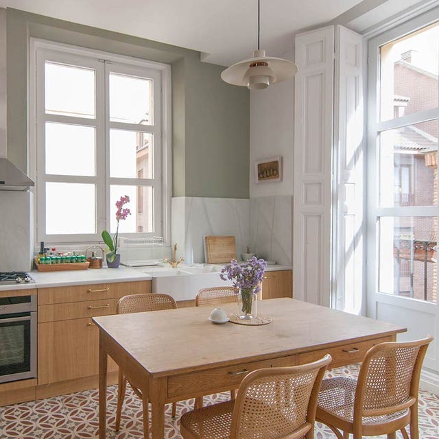 Room, Wood, Interior design, Table, Furniture, Glass, Ceiling, Interior design, Light fixture, Home, 