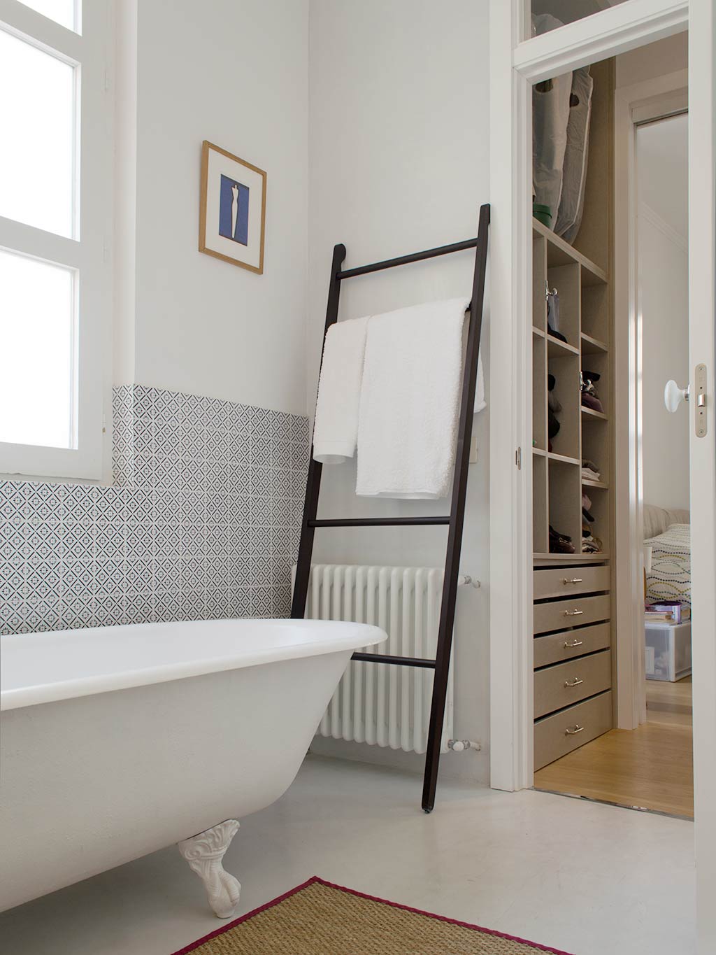 Floor, Flooring, Room, Property, Architecture, Interior design, Wall, Bathtub, Ladder, Plumbing fixture, 