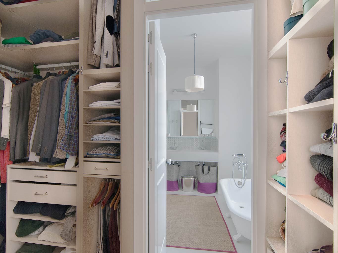 Room, Shelf, Shelving, Interior design, Furniture, Wall, Closet, Home, Cupboard, Cabinetry, 