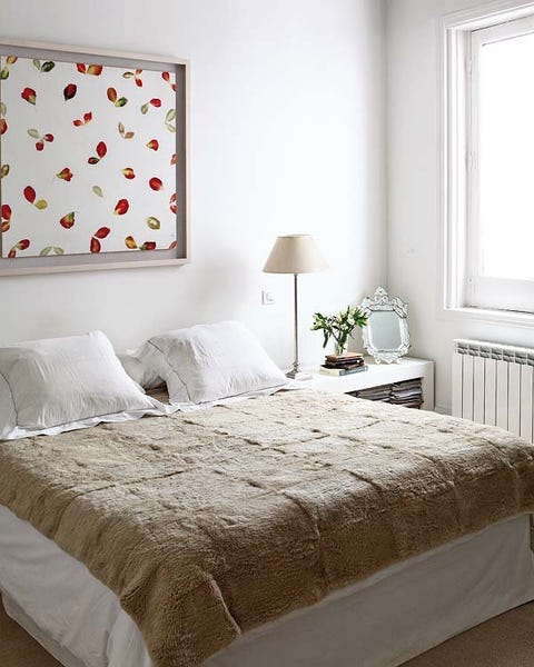 Room, Interior design, Bed, Wood, Property, Wall, Textile, Bedding, Bedroom, Floor, 