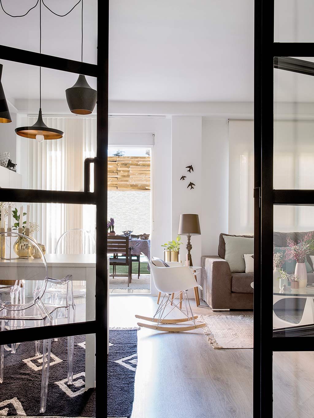 White, Interior design, Room, Furniture, Home, Property, Building, House, Living room, Ceiling, 