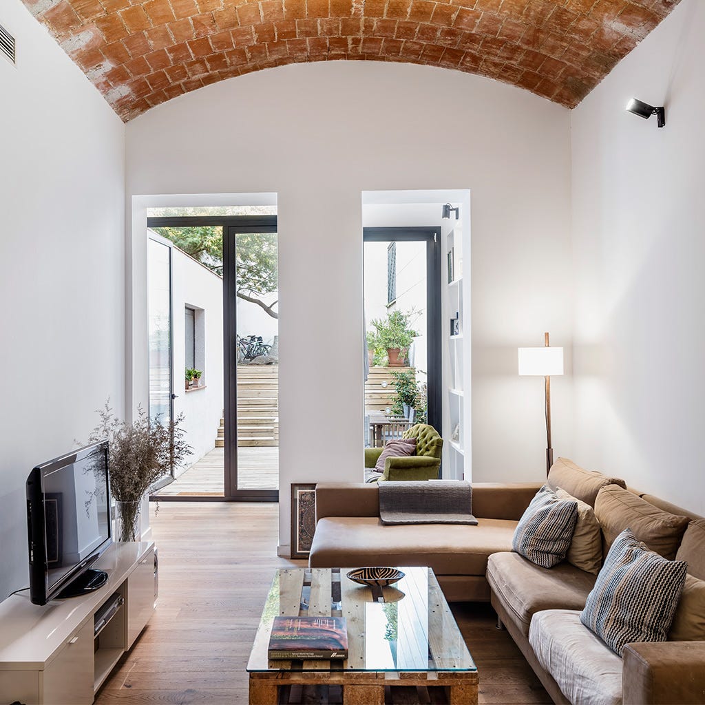 Living room, Room, Ceiling, Interior design, Property, Building, Furniture, House, Coffee table, Floor, 