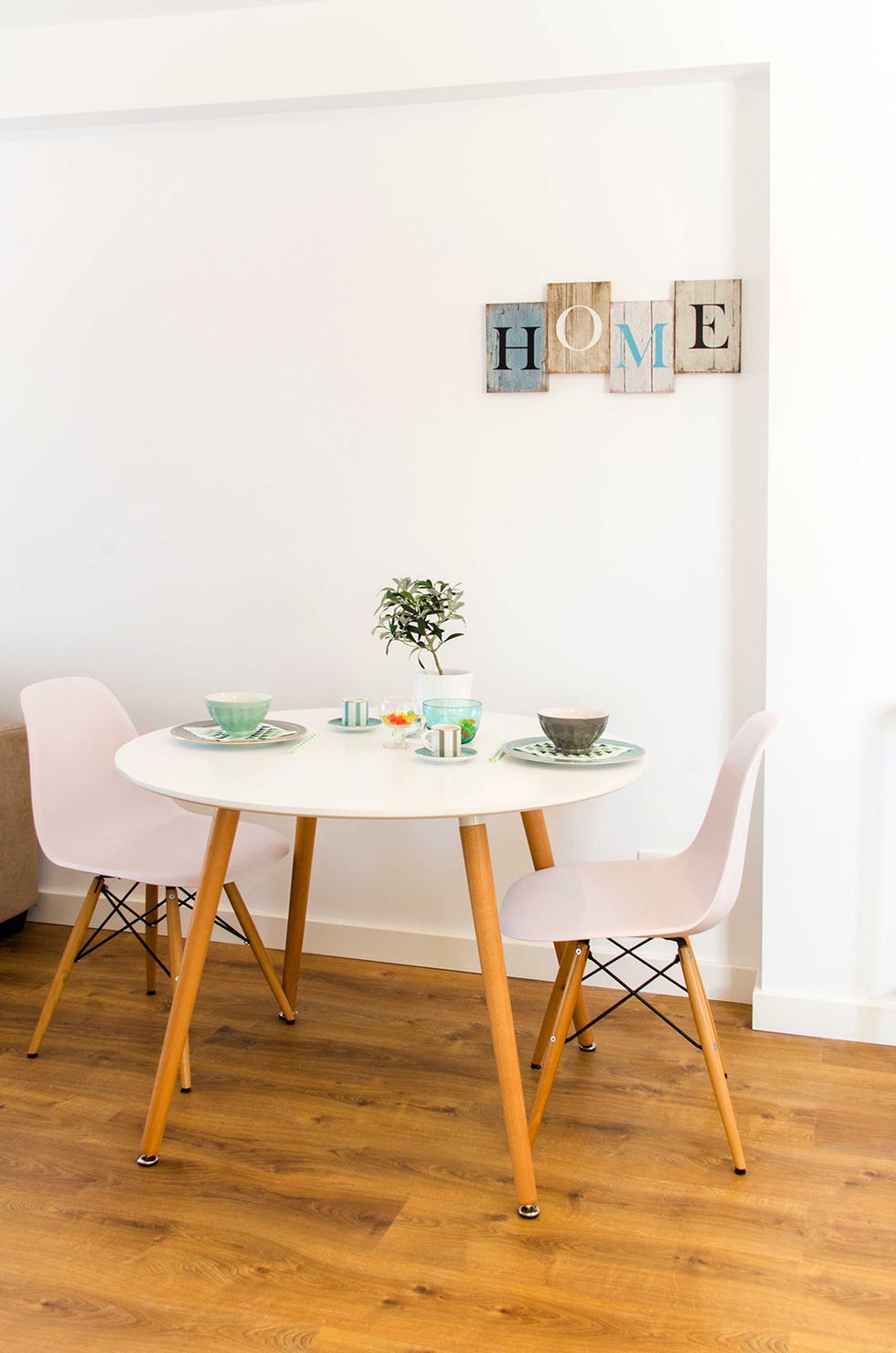 Furniture, Table, Product, Desk, Room, Interior design, Chair, Floor, Design, Coffee table, 