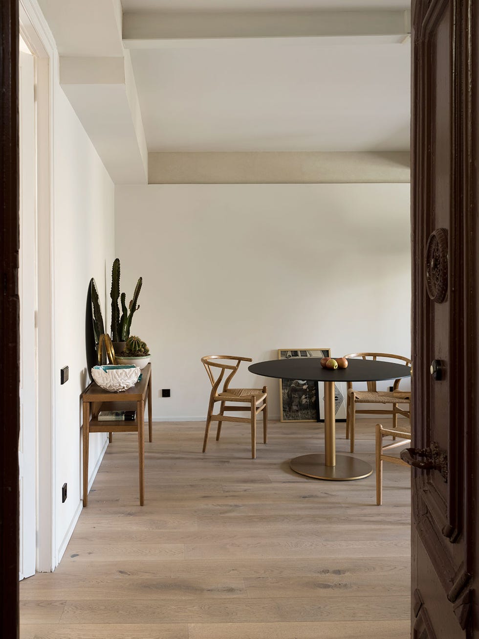 Floor, Room, Interior design, Furniture, Property, Flooring, Wall, Building, House, Table, 