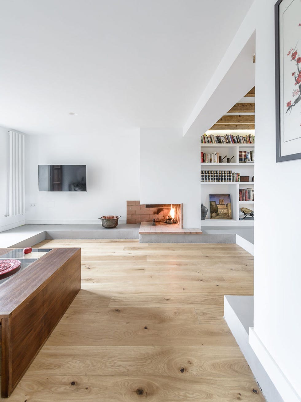 White, Interior design, Room, Floor, Property, Wood flooring, Furniture, House, Building, Home, 
