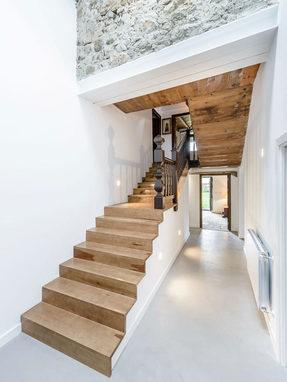 Stairs, Property, House, Interior design, Architecture, Building, Room, Ceiling, Wood, Handrail, 
