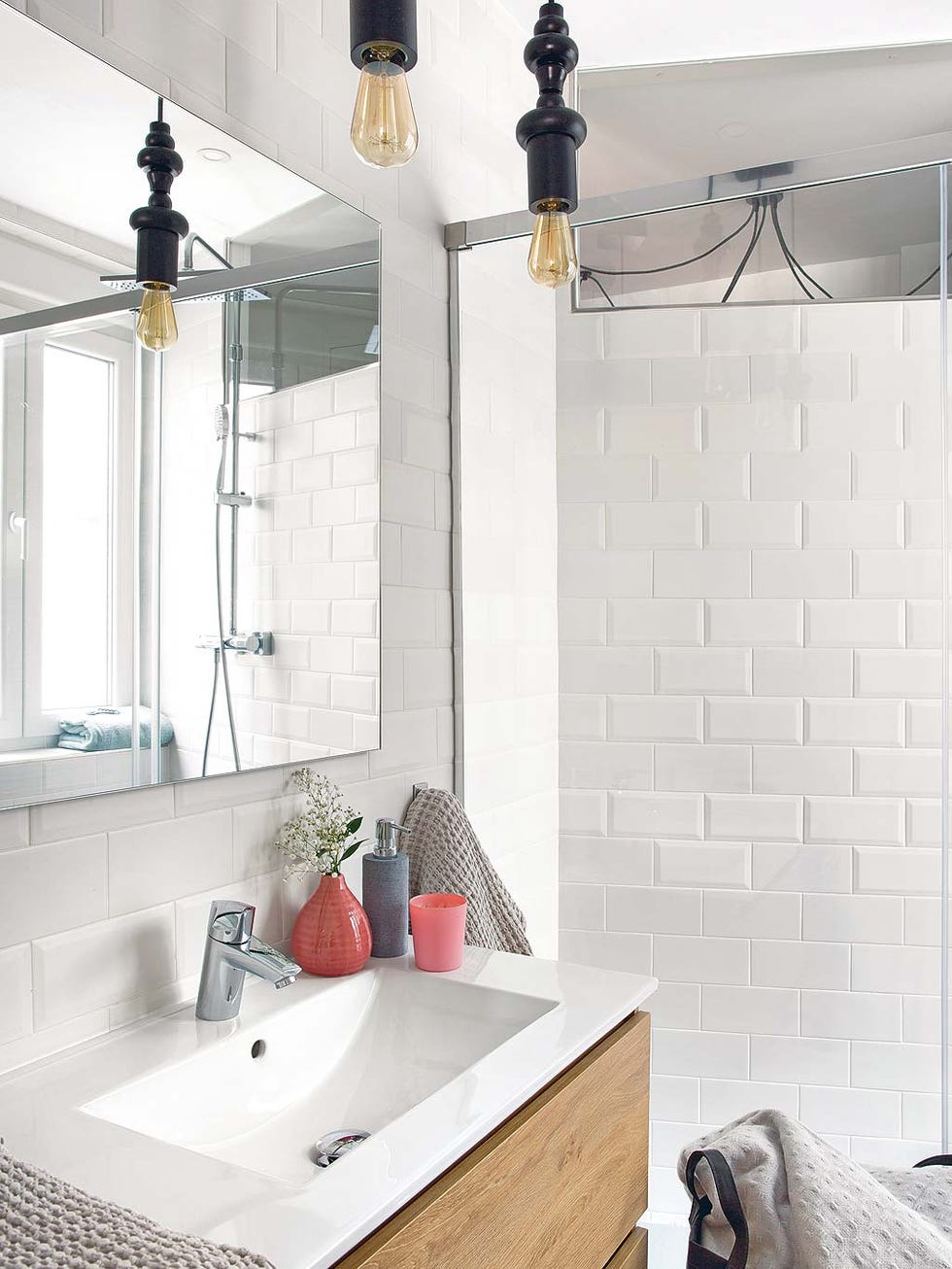Room, Bathroom, Tile, Property, Interior design, Wall, Floor, House, Home, Furniture, 