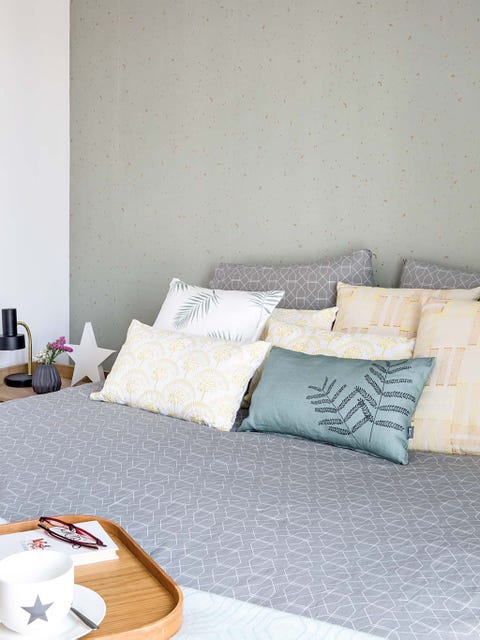 Bedroom, Furniture, Room, Bed, Wall, Bedding, Bed sheet, Interior design, Property, Pillow, 