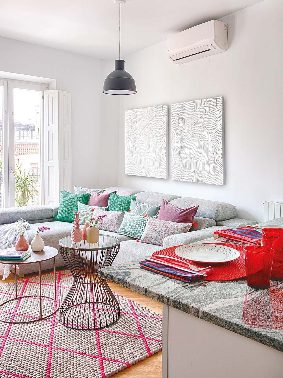 Room, Interior design, Tablecloth, Dishware, Table, Pink, Ceiling, Light fixture, Furniture, Wall, 