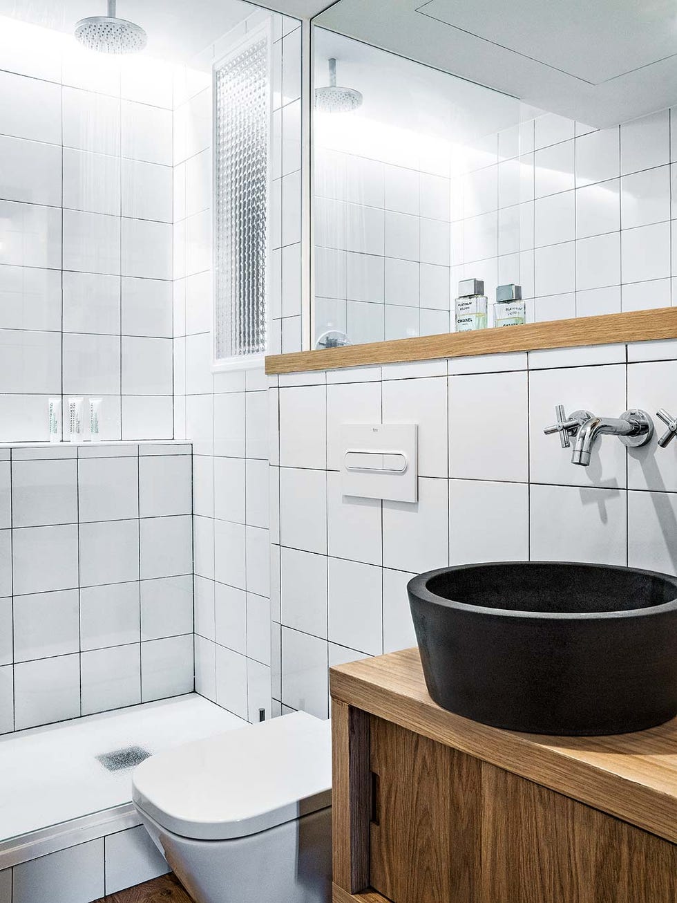 Plumbing fixture, Room, Architecture, Property, Wall, Interior design, Tile, Floor, Line, Sink, 