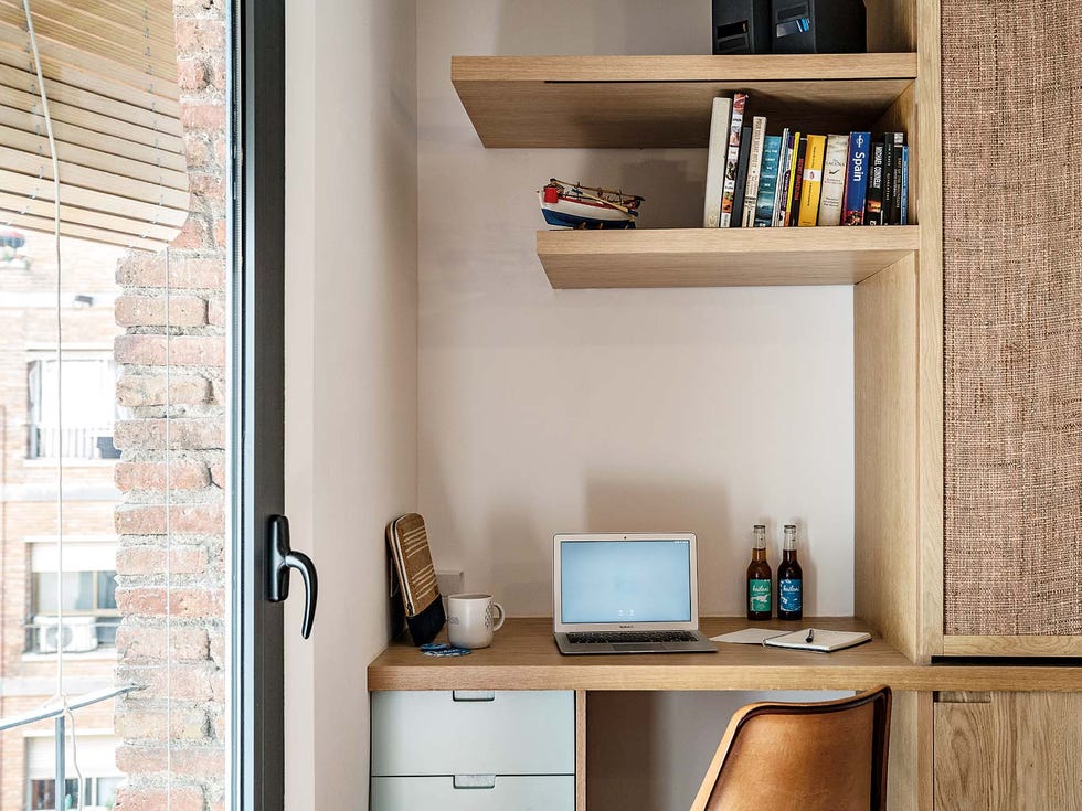 Product, Room, Wood, Electronic device, Interior design, Wall, Office equipment, Display device, Laptop part, Table, 