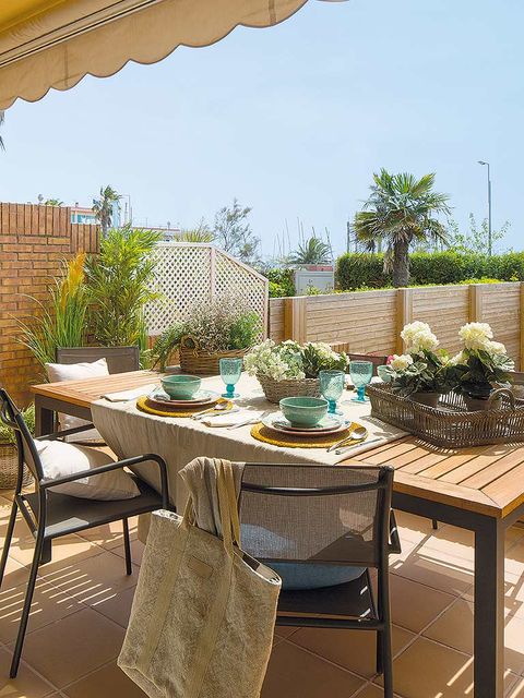 Furniture, Table, Tablecloth, Linens, Outdoor table, Chair, Home accessories, Shade, Outdoor furniture, Patio, 