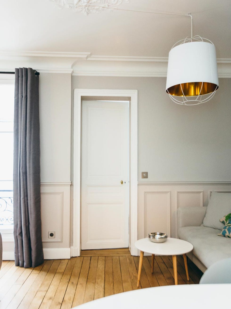 Room, Property, Ceiling, Interior design, Wall, Lighting, Yellow, Light fixture, Furniture, Floor, 