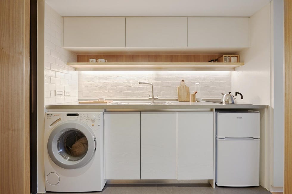 Washing machine, Room, Property, Major appliance, White, Clothes dryer, Laundry room, Line, Cabinetry, Home appliance, 