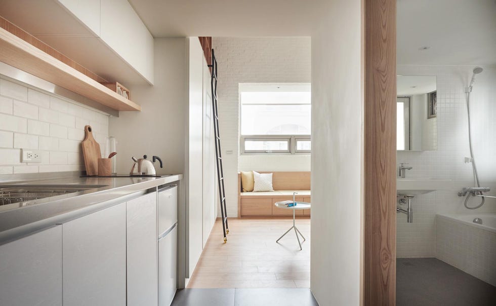 Room, Floor, Interior design, Property, Flooring, Wall, Ceiling, Plumbing fixture, Interior design, Apartment, 
