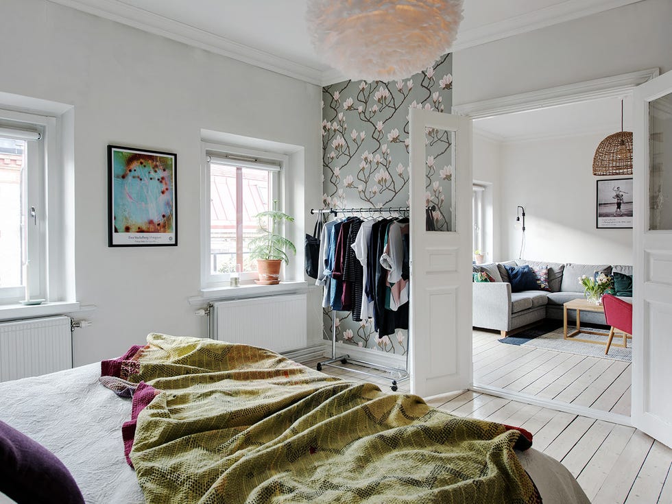 Room, Furniture, Bedroom, Interior design, Property, Green, Yellow, Ceiling, Bed sheet, Bed, 