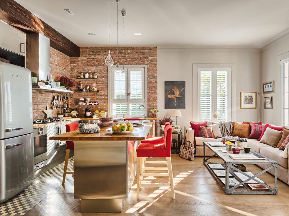 Room, Interior design, Floor, Home, Furniture, Flooring, Couch, Ceiling, Table, Living room, 